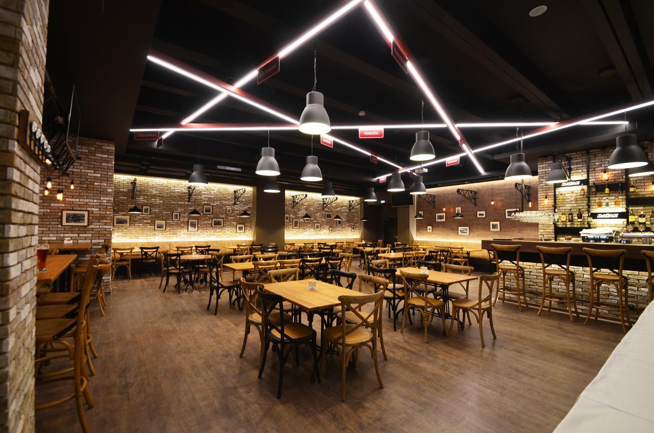 Azul Hotel & Restaurant Παρτίζανσκε Εξωτερικό φωτογραφία
